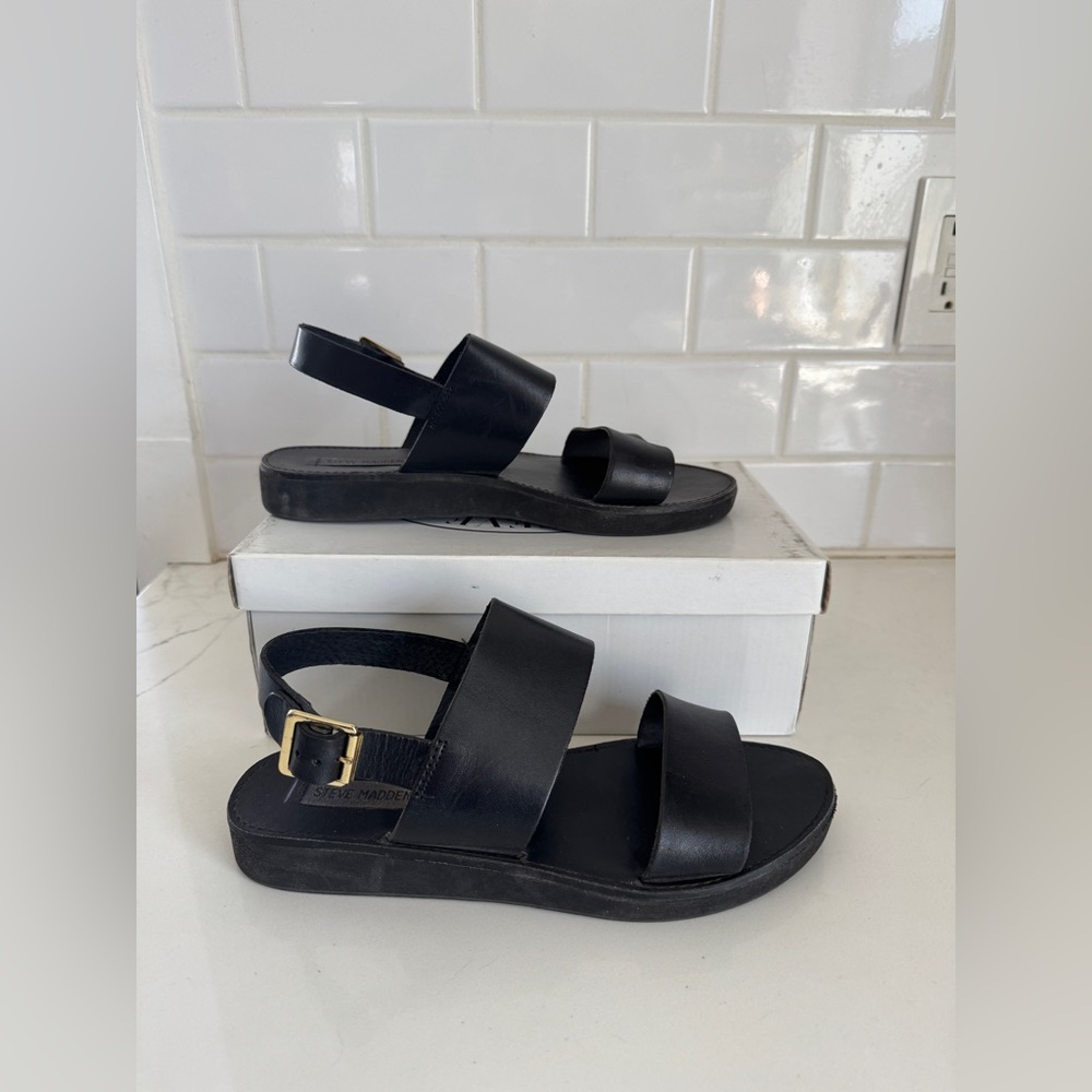 Steve Madden Orka Black Sandals - size 9